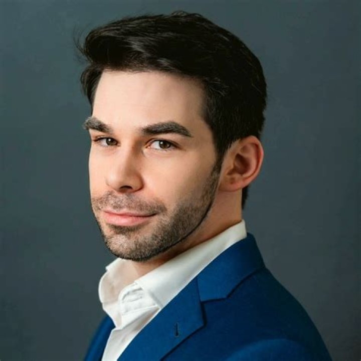 Aaron Lewis - Bio, Age, net worth, height, Wiki, Facts and Family