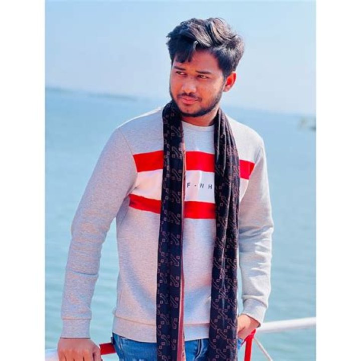 Age, Net Worth, Bowling Style, Stats, Married, & Wife