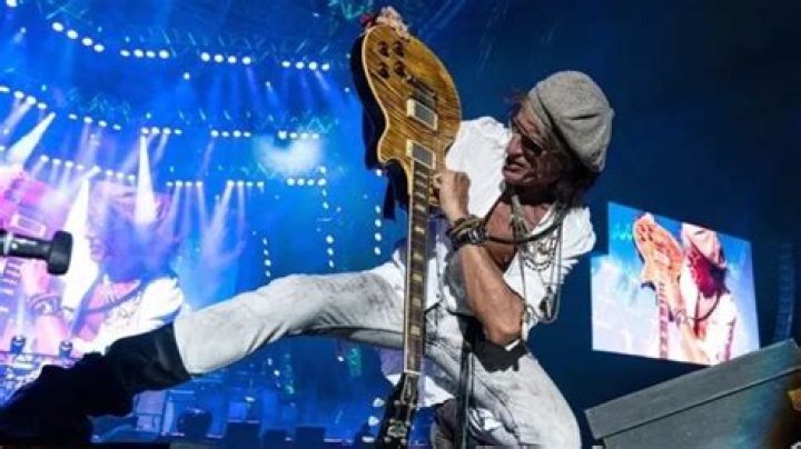 Aerosmith’s Joe Perry Lends ‘Walke This Way’ Bladerunner Guitar to Met Exhibit