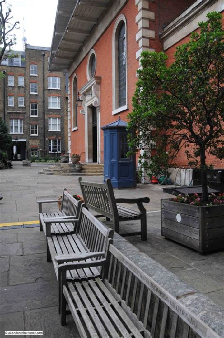 Alec Clunes - Bio, Age, Wiki, Facts and Family