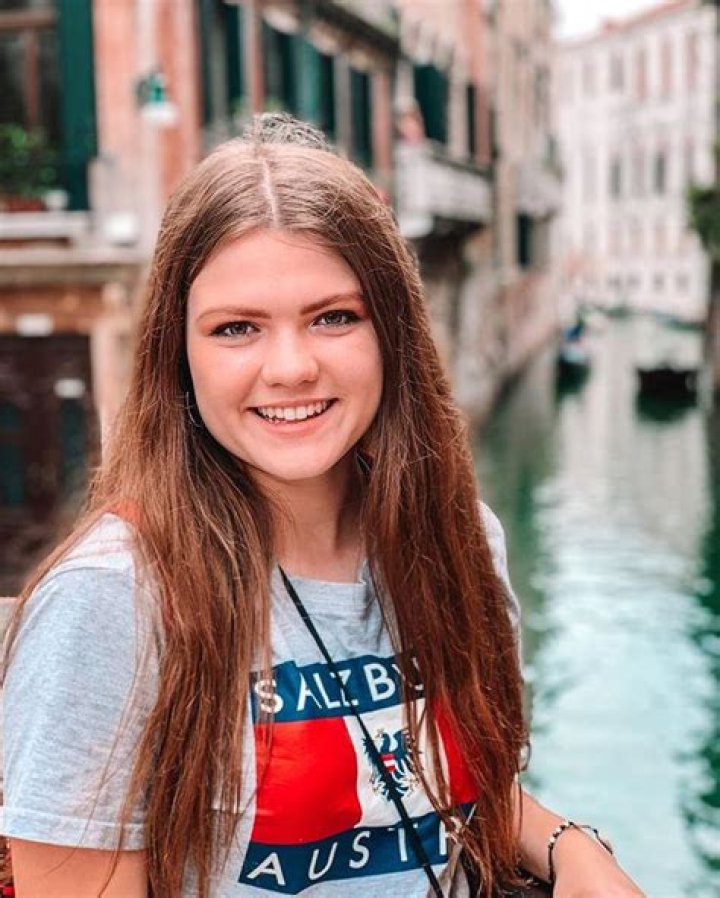 AllAroundAudrey Height, Weight, Age, Boyfriend, Family, Facts, Biography