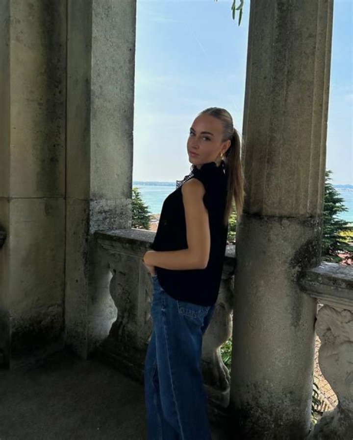 Ambra Cotti (youtubestar) Wiki,Age,Birthday,Biography,Height,Net Worth ..