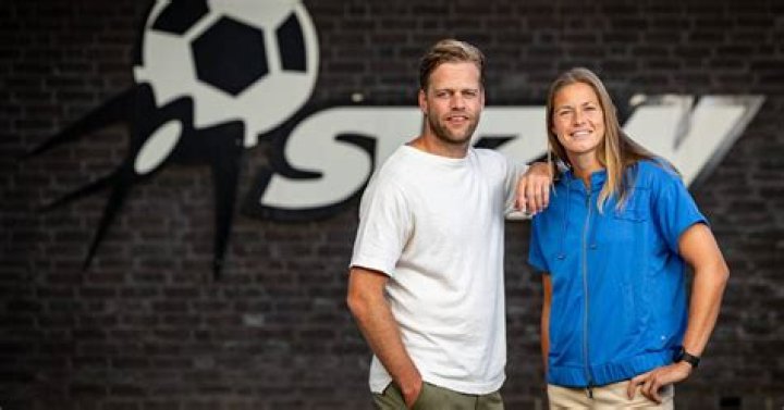 Anouk Dekker Biography- FIFA women's World Cup 2019, Salary, Earnings, Net worth, Married, Relationship, Affair, Age, Height, Family, Girlfriend, Lesbian