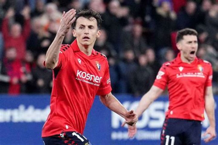 Croatian Forward Ante Budimir Salary and Net worth; Know his Family, Career, Relationship, Girlfriend