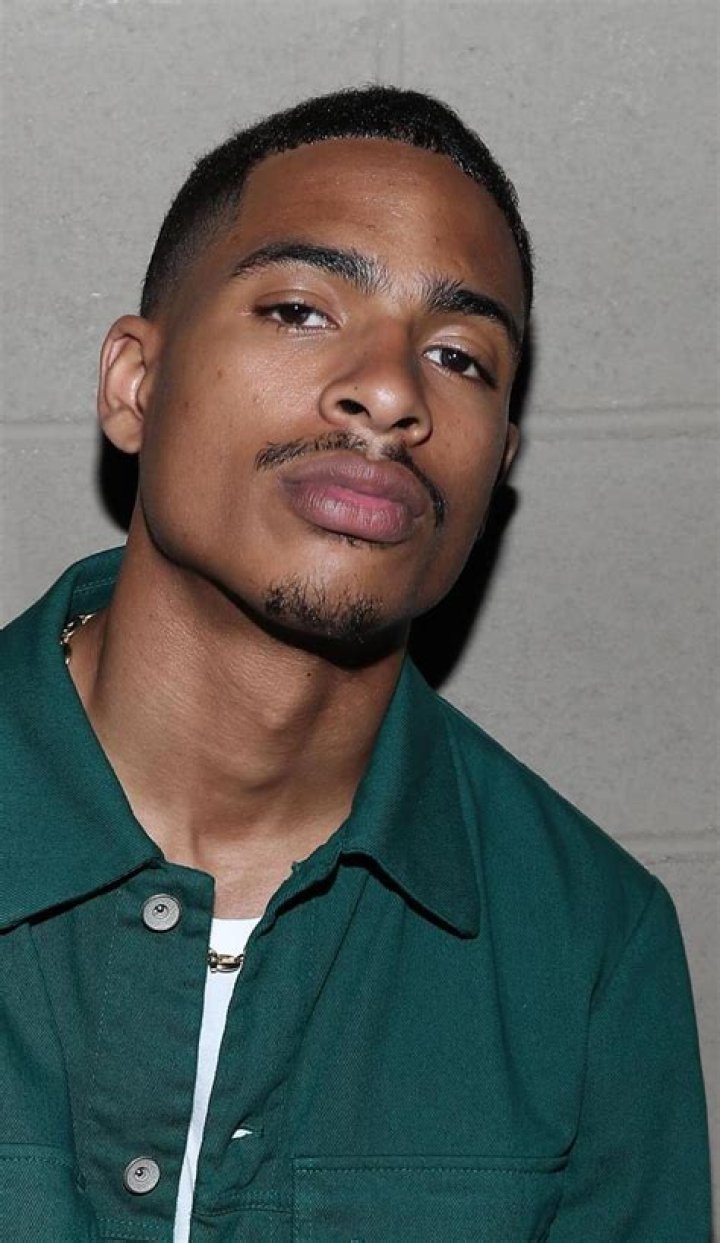 Arin Ray Height, Weight, Age, Body Statistics