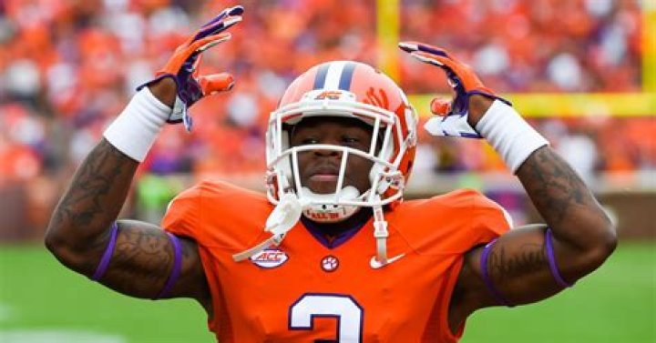 Former NFL Player Artavis Scott's Bio, Age, Net Worth, NFL Draft, Stats, Coaching, and Daughter