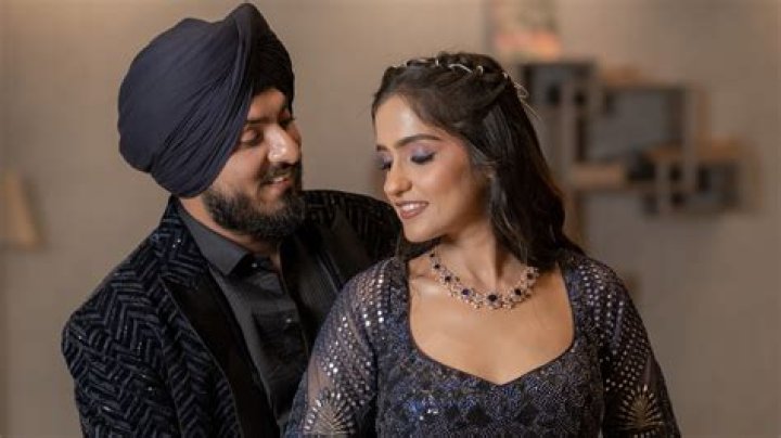 Asees Kaur Height, Weight, Age, Body Statistics