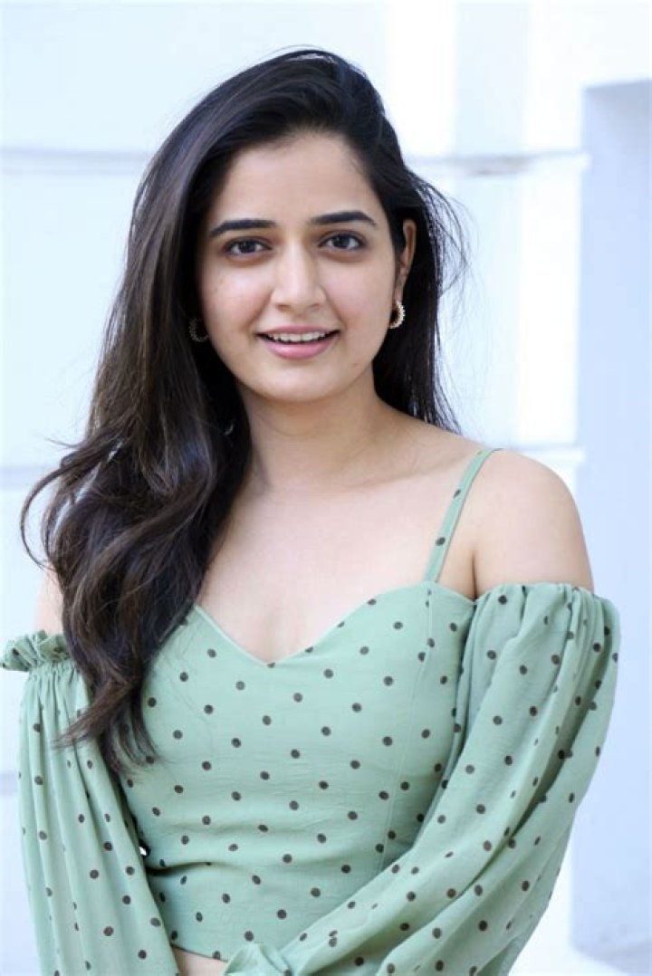 Ashika Ranganath Height, Weight, Age, Body Statistics