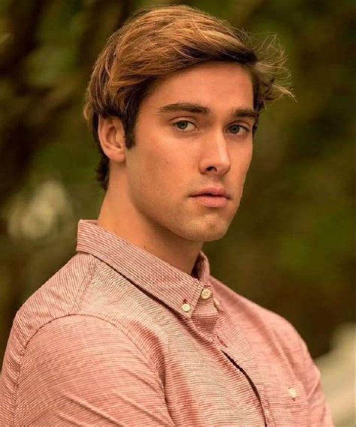 AUSTIN NORTH – Celeb Secrets