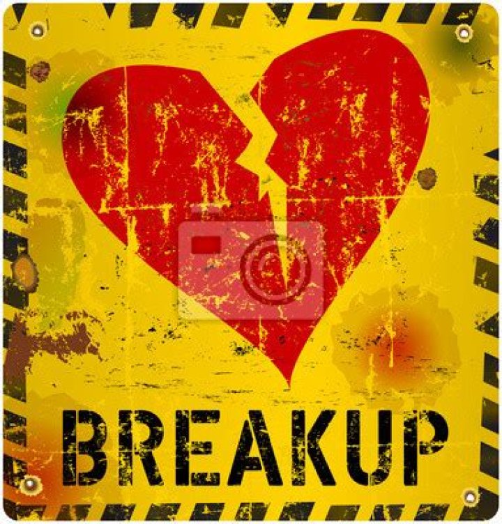 Why Contempt Is the Biggest Warning Sign of a Breakup, Experts Say