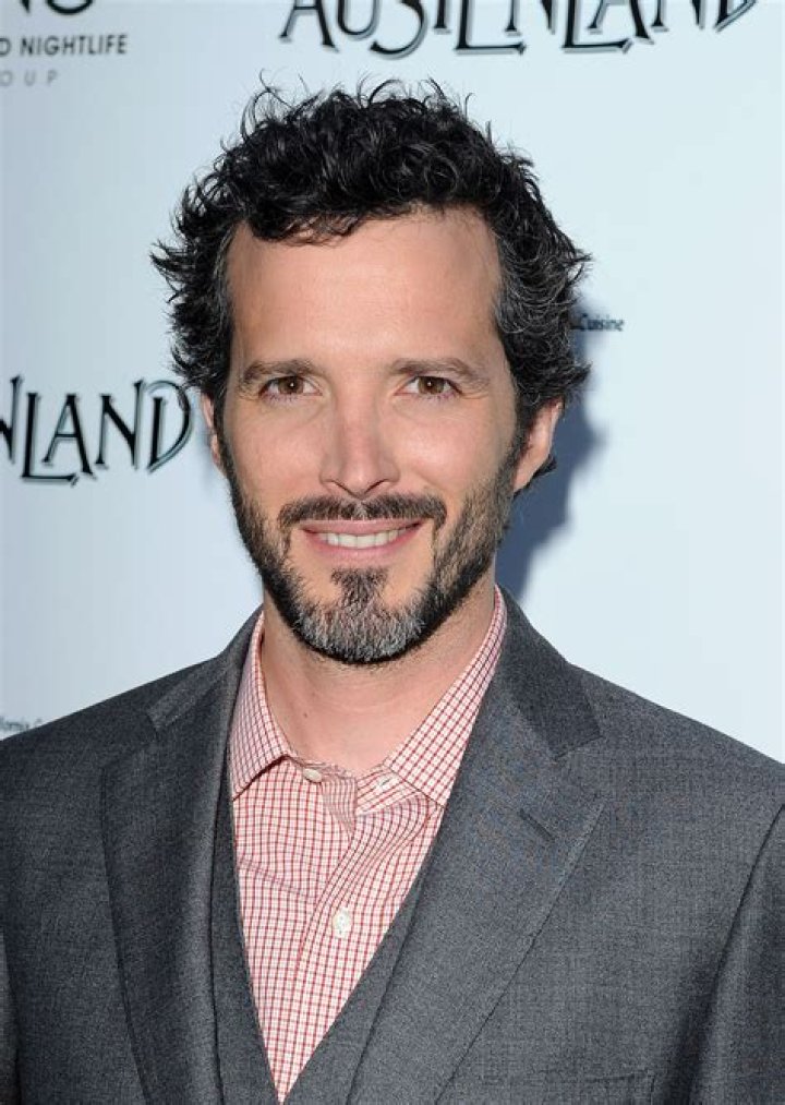 Bret McKenzie - Bio, Age, net worth, height, Wiki, Facts and Family