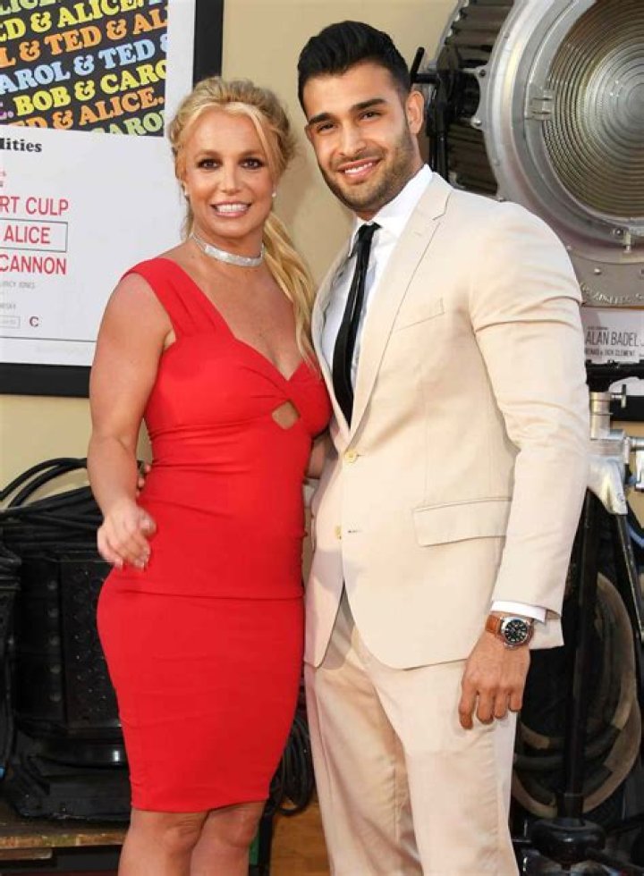 Britney Spears Goes For Drive After Sam Asghari Denies Intervention – Hollywood Life