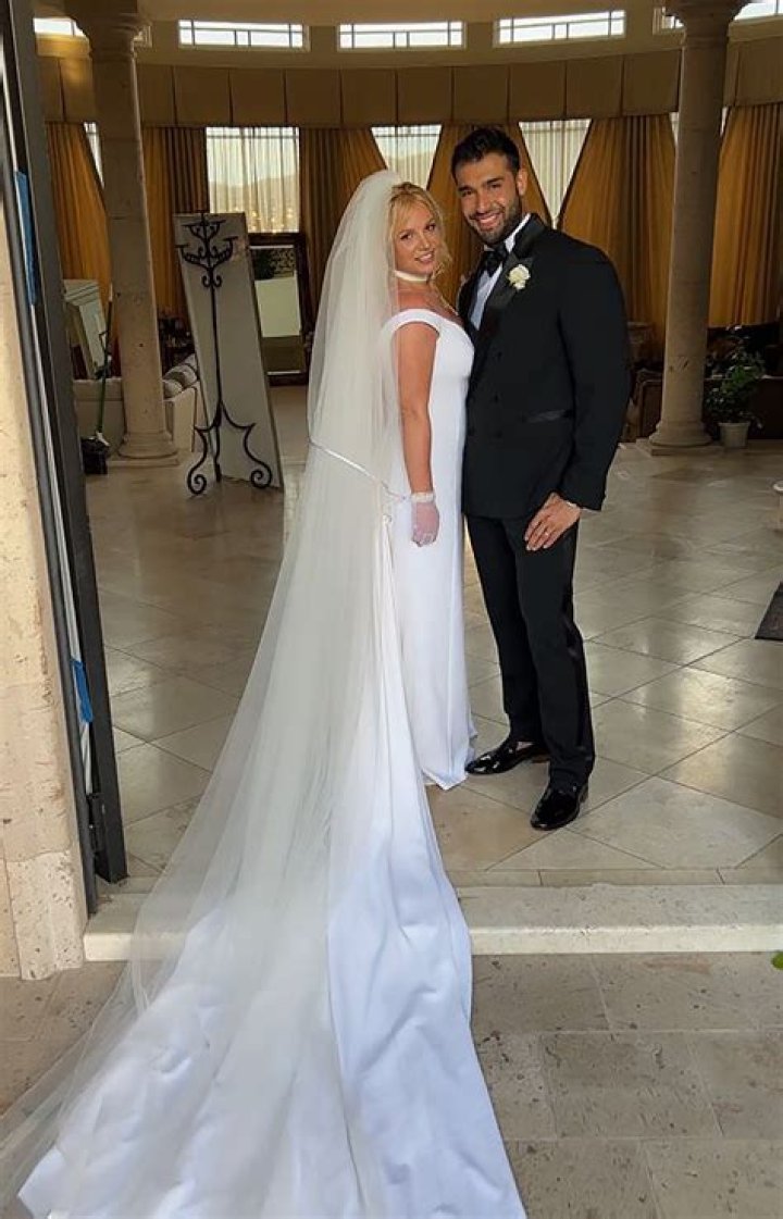 Britney Spears Waiting To Marry Sam Asghari Until After She Gives Birth