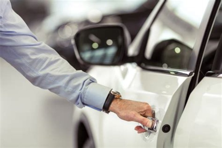 If You're Asked to Put This on Your Car, It's a Scam, Police Say in New Warning