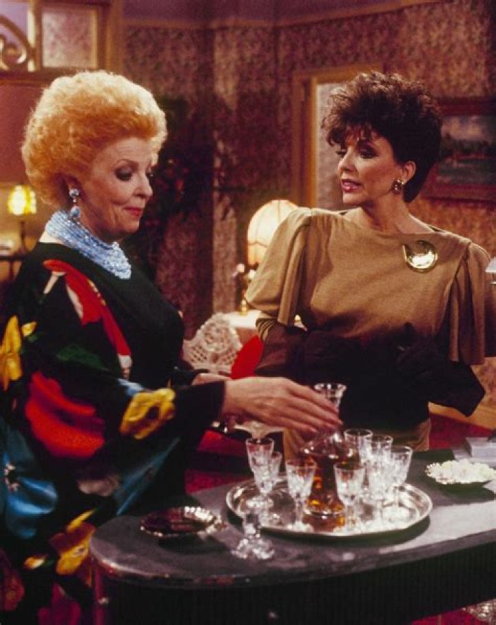 Carole Cook Height, Weight, Age, Spouse, Family, Facts