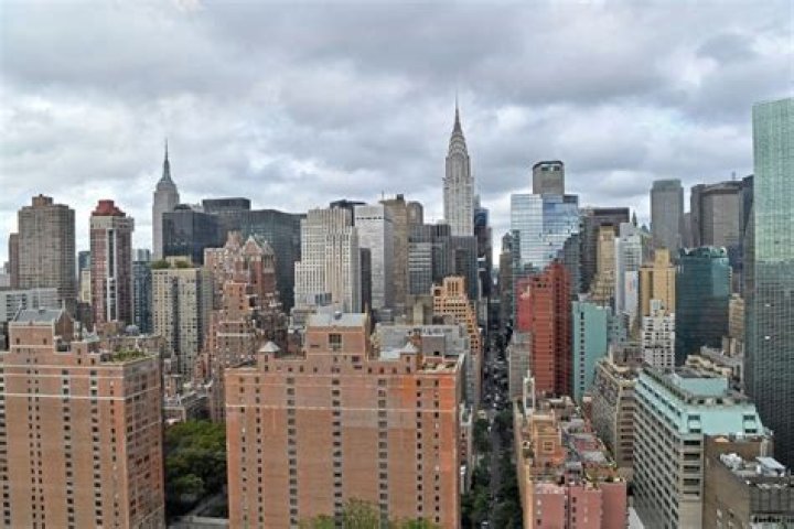 Chinese Oil Tycoon Buys A Bunch Of Pricey NYC Property And Then Disappears