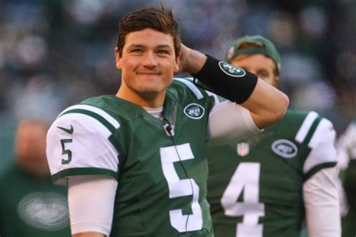Christian Hackenberg Bio - affair, married, salary, net worth, bio, career, nfl, draft