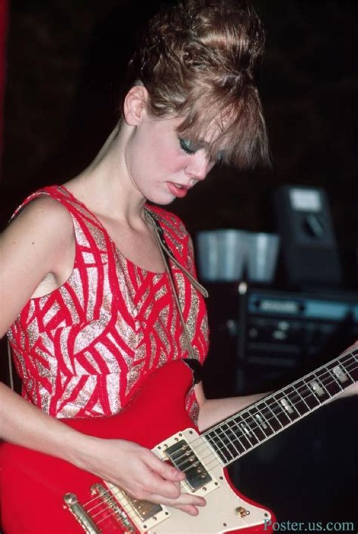 Cindy Wilson Net Worth | Celebrity Net Worth