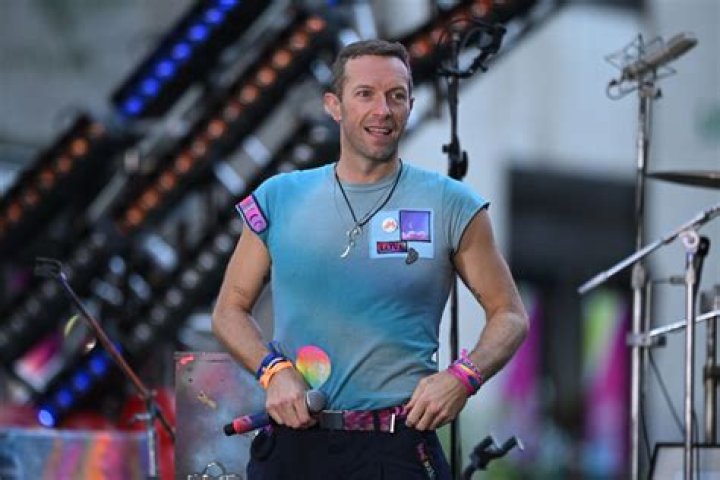 Coldplay Cancels Shows In Brazil As Chris Martin Recovers From A ‘Serious’ Lung Infection