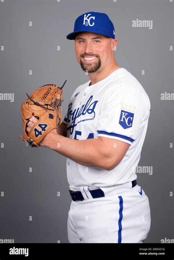 Dan Altavilla Biography- MLB player, salary, stats, contracts, net worth, earnings, married, relationship, girlfriend, age, nationality, family