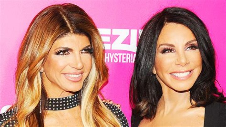 Danielle Staub Claims Teresa Giudice Stabbed Her With Fork In ‘RHONJ’ – Hollywood Life