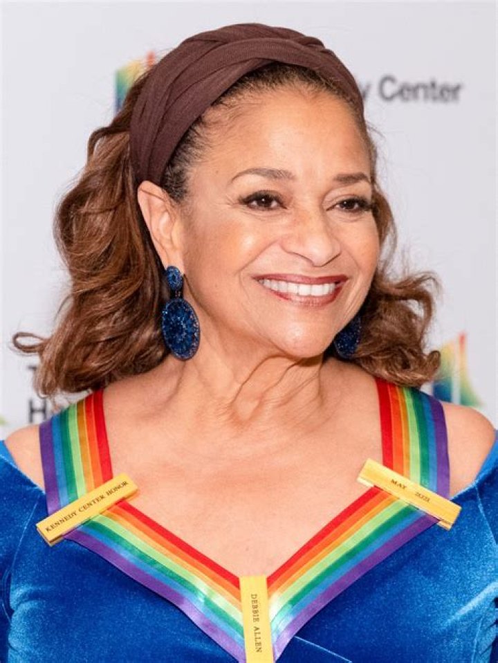 Debbie Allen Height, Weight, Age, Boyfriend, Biography, Family, Facts