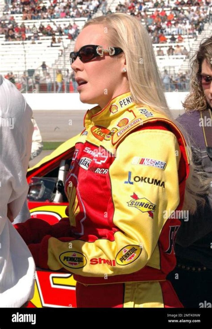 DeLana Harvick - Bio, Age, Wiki, Facts and Family