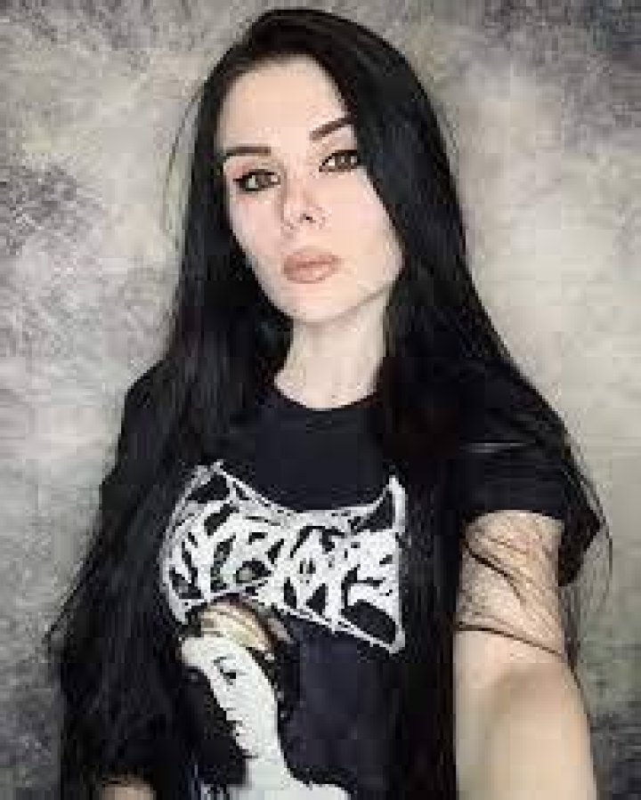 Elena Verrier Height, Weight, Net Worth, Age, Birthday, Wikipedia, Who, Instagram, Biography