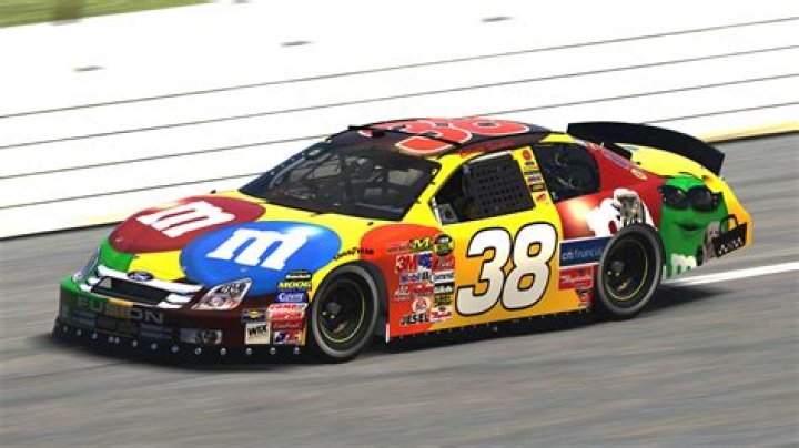 Elliott Sadler - Bio, Age, net worth, siblings, height, Wiki, Facts and Family