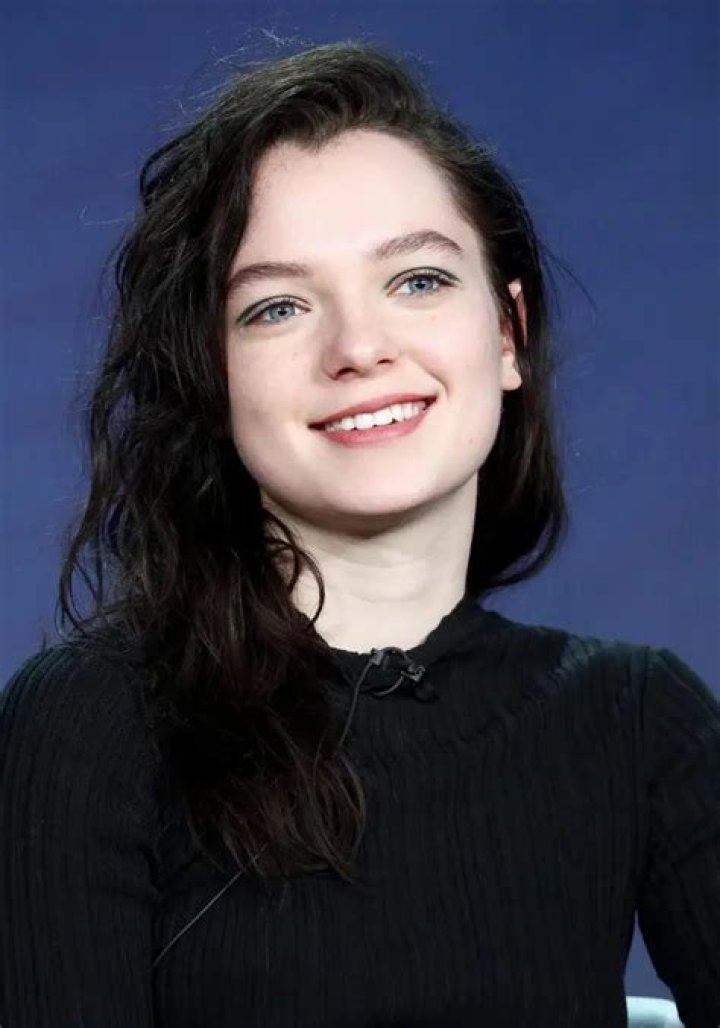 Esme Creed-Miles Height, Weight, Age, Boyfriend, Family, Fact, Biography