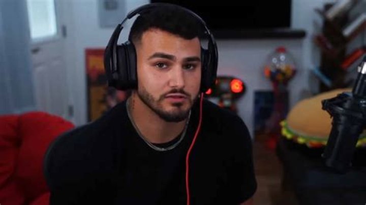 Fedmyster Height, Weight, Age, Body Statistics