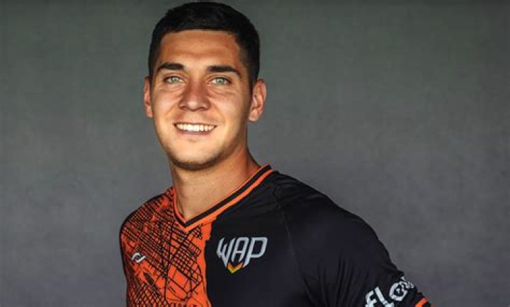 Atlanta FC Defender Franco Escobar Salary and Net worth (Bio, Age, Affair, Girlfriend, Career, Height)