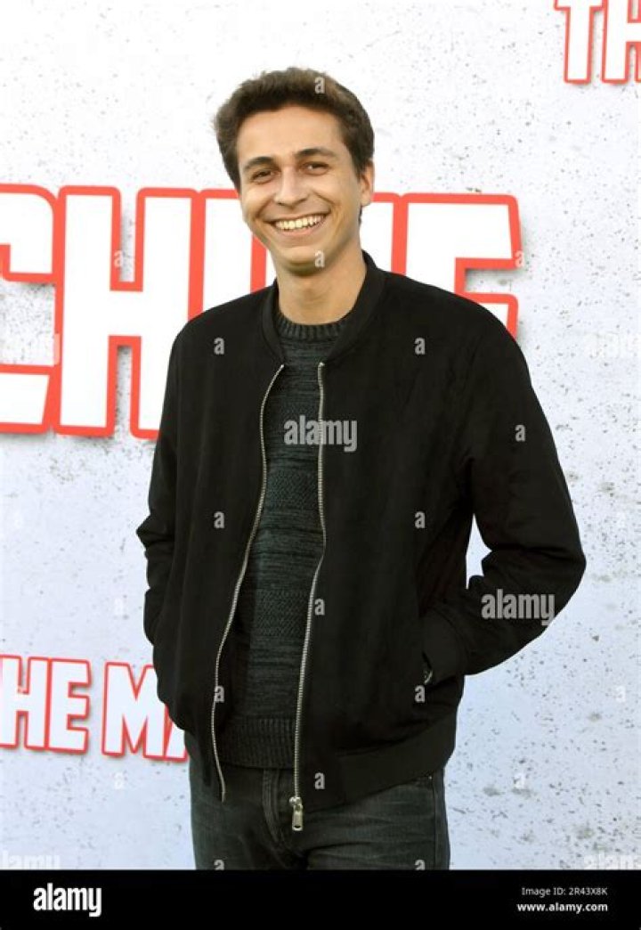 Gabe Erwin Height, Weight, Age, Girlfriend, Family, Facts, Biography