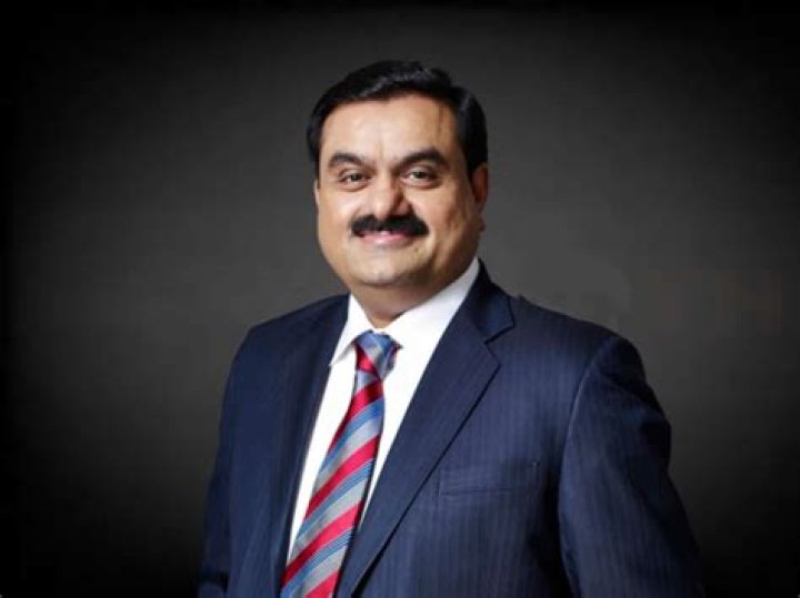 Gautam Adani Height, Weight, Age, Spouse, Family, Facts, Biography