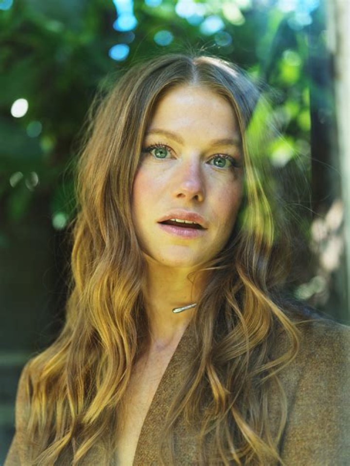 Genevieve Angelson - Bio, Age, Wiki, Facts and Family