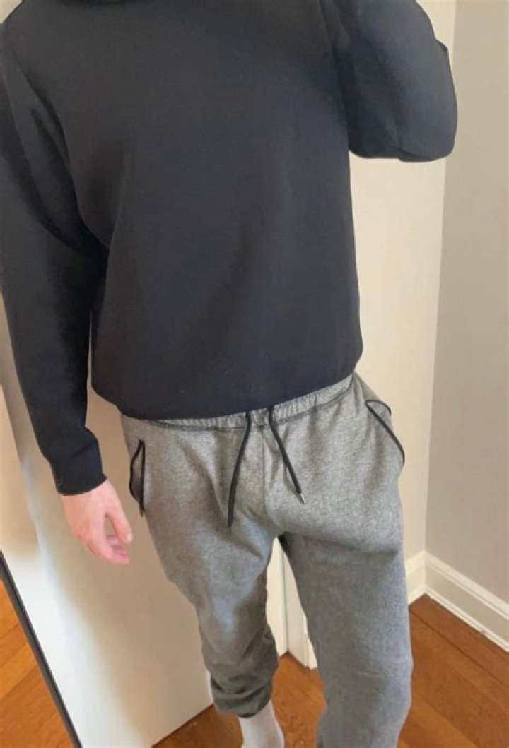 Internet Freaks Over Sexy New Viral Senation – Hollywood Life