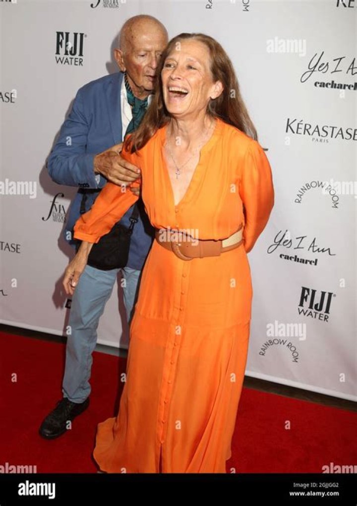 Grethe Barrett Holby - Bio, Age, Wiki, Facts and Family