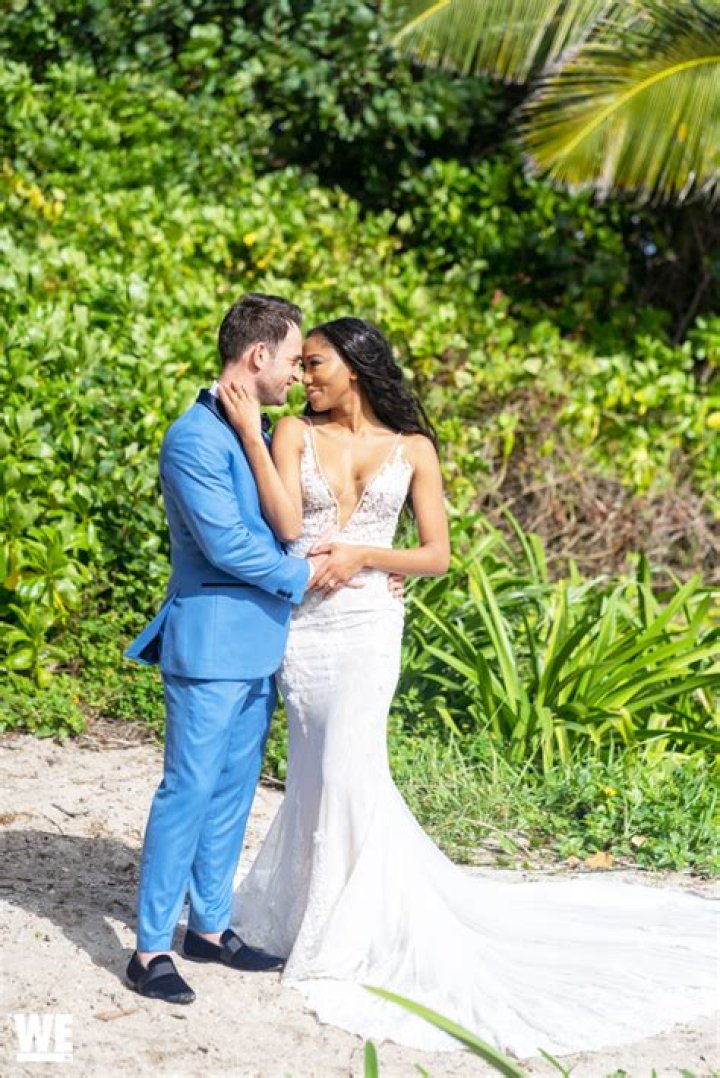 Exclusive Wedding Pics – Hollywood Life