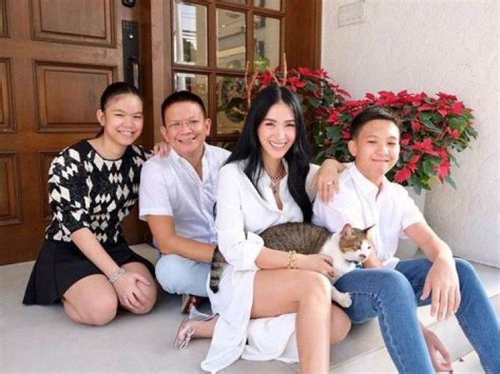 How Many Children Does Chiz Escudero Have With Ex – Wife Christine Elizabeth Flores?