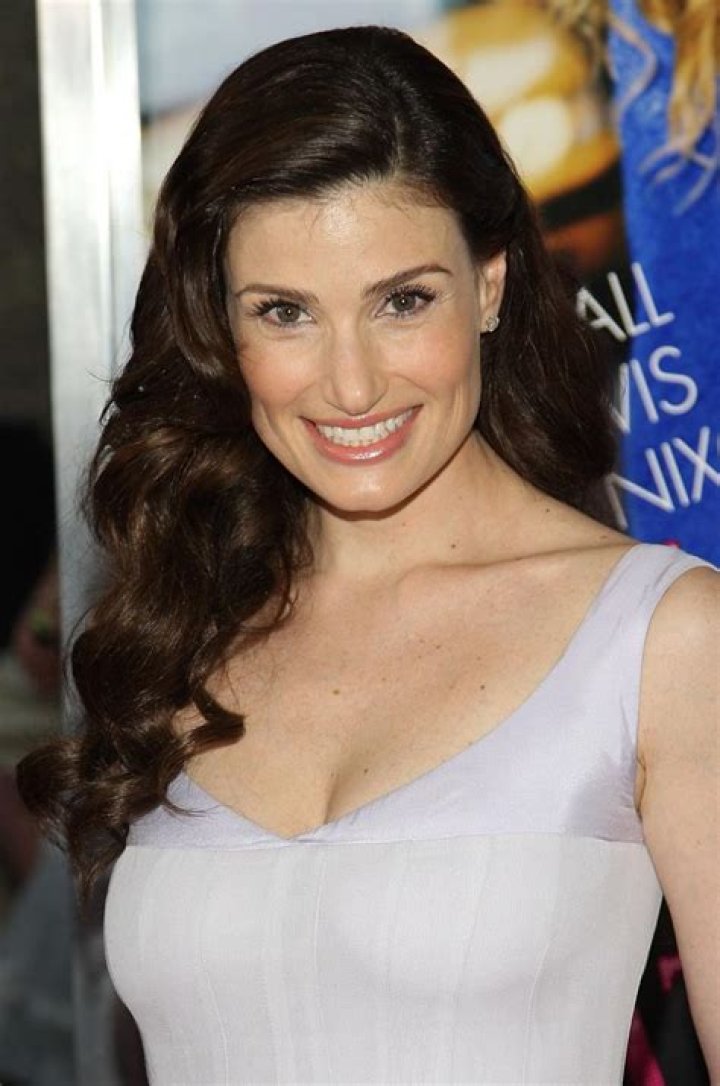 Idina Menzel Height, Weight, Age, Spouse, Children, Facts, Biography