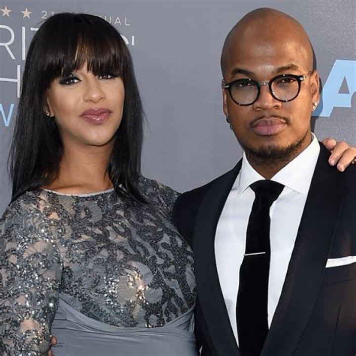 
Inside The Beautiful Life of Crystal Renay as Ne-Yo’s Wife 
