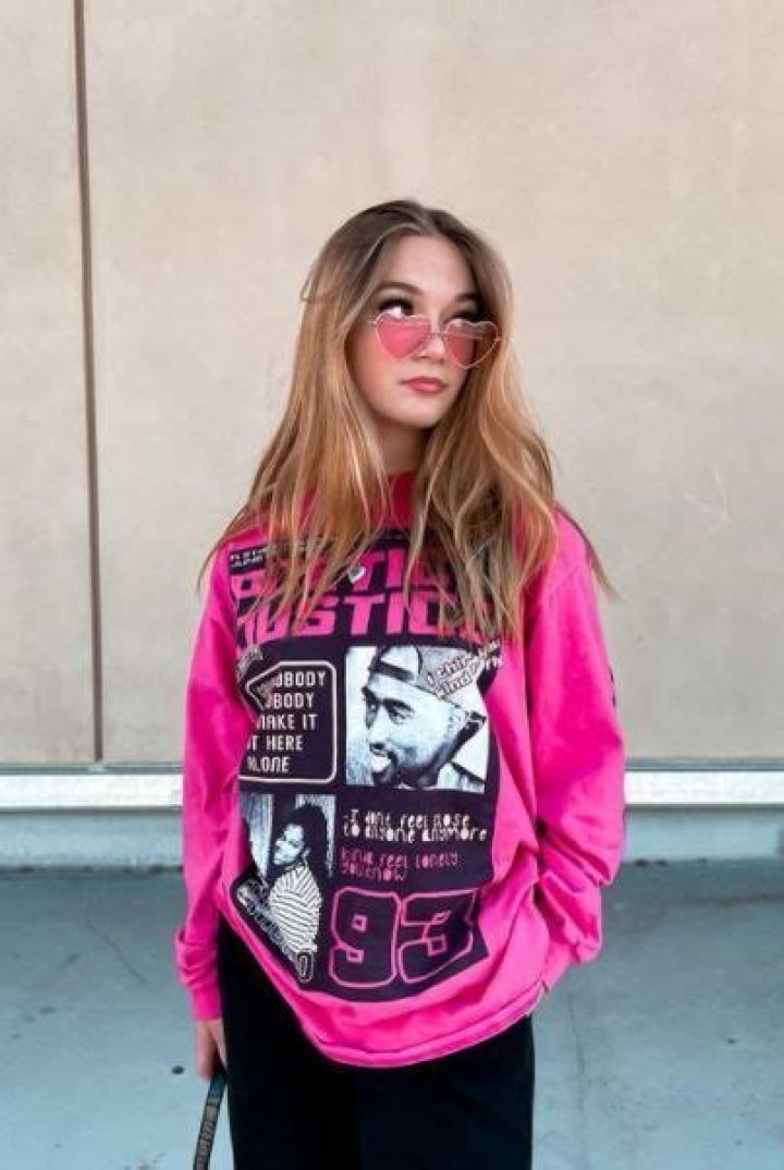 Isla Stanford - Bio, Age, Wiki, Facts and Family