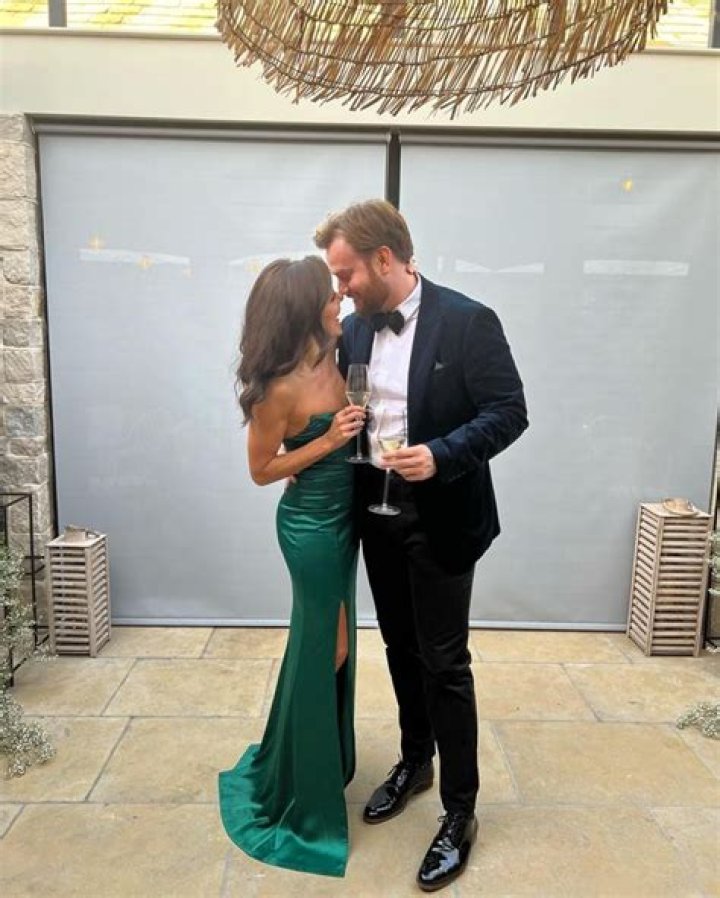 Iwan Lewis Height, Weight, Age, Girlfriend, Family