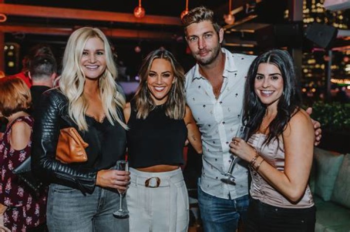 Jana Kramer & Jay Cutler Pose At Bar Opening In Nashville — Pic – Hollywood Life