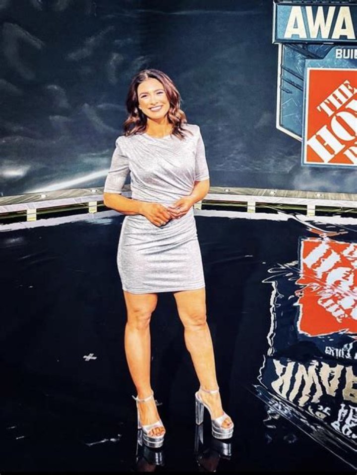 Jen Lada Bio - salary, net worth, affair, married, husband, children, career, biography, nationality, ESPN