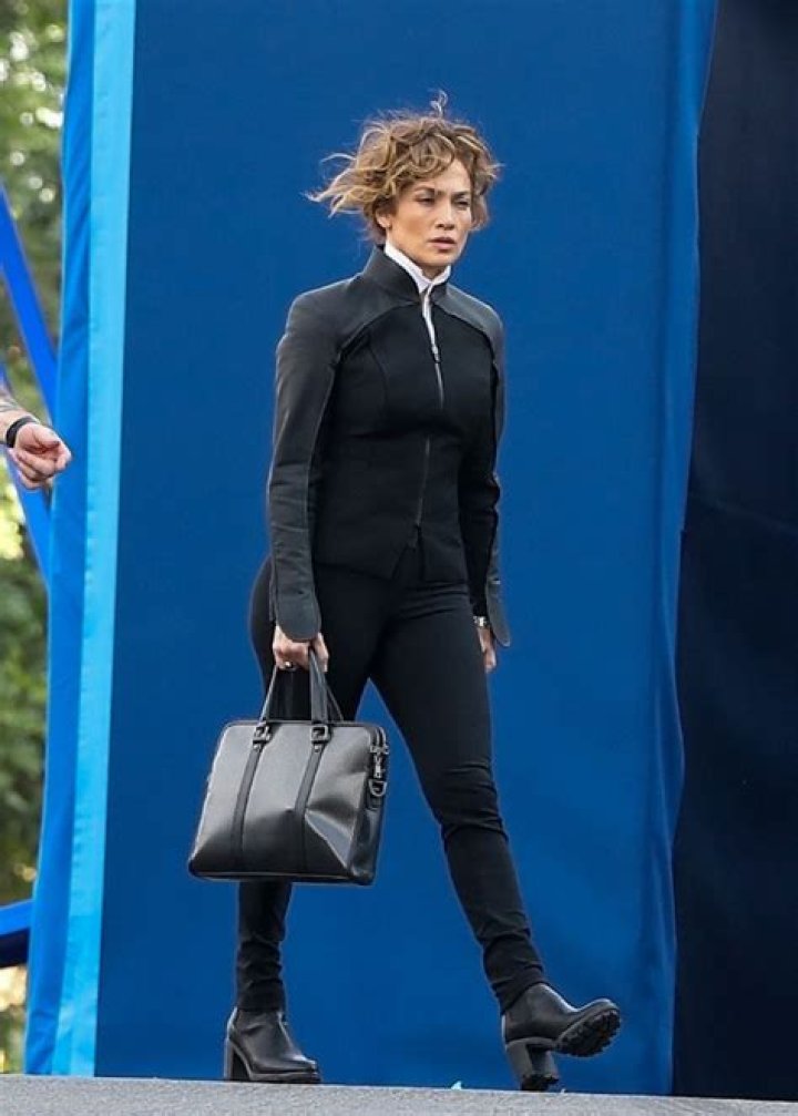 Jennifer Lopez Rocks Futuristic Jacket & Pants On Set of ‘Atlas’ – Hollywood Life