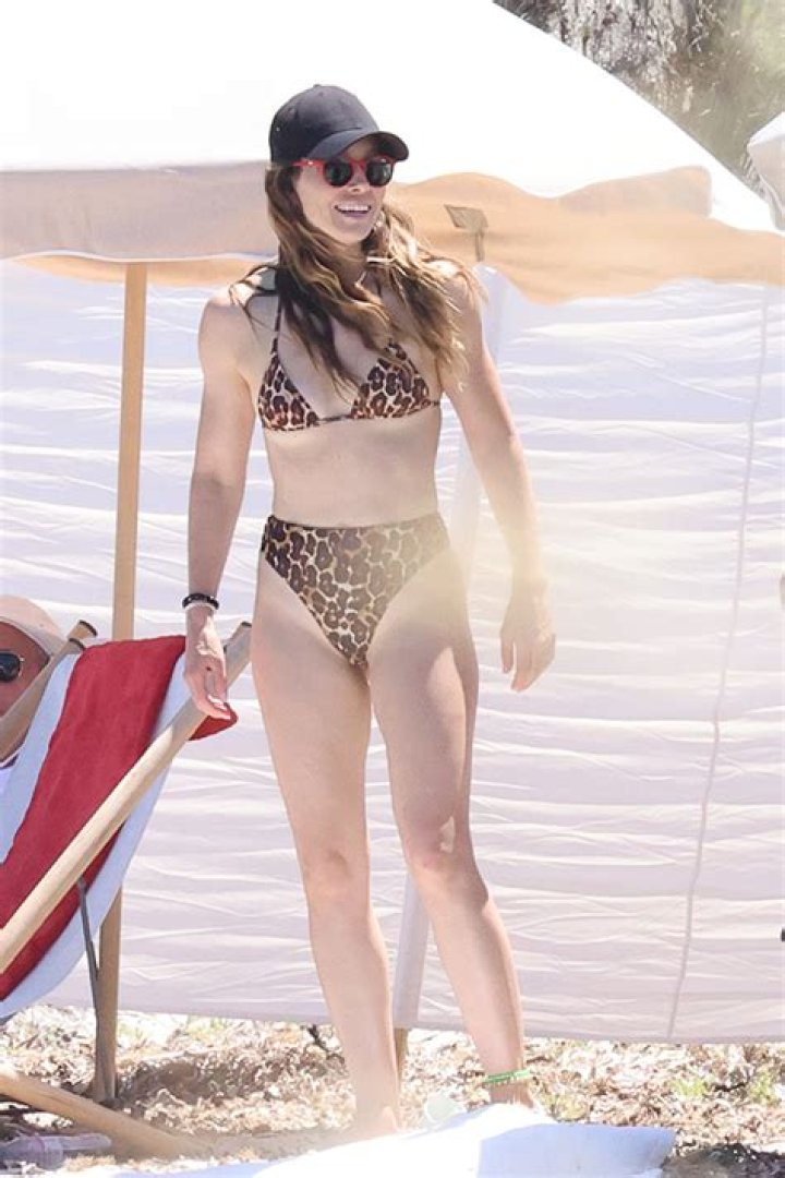 Jessica Biel With Justin Timberlake In Animal Print Bikini: Photos – Hollywood Life