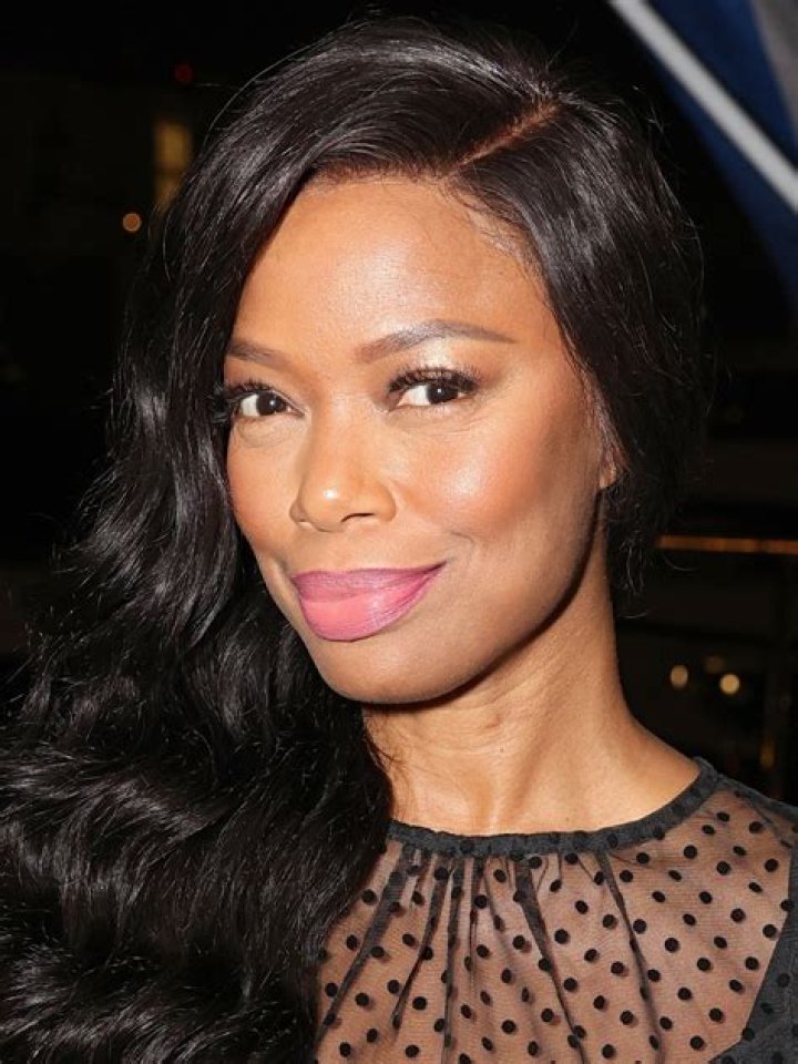 Jill Marie Jones Height, Weight, Age, Boyfriend, Family, Facts, Biography