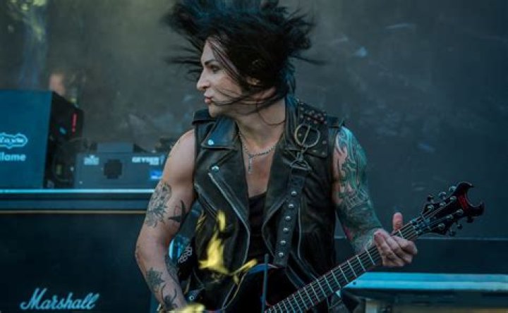 Jinxx Height, Weight, Age, Spouse, Family, Facts, Biography
