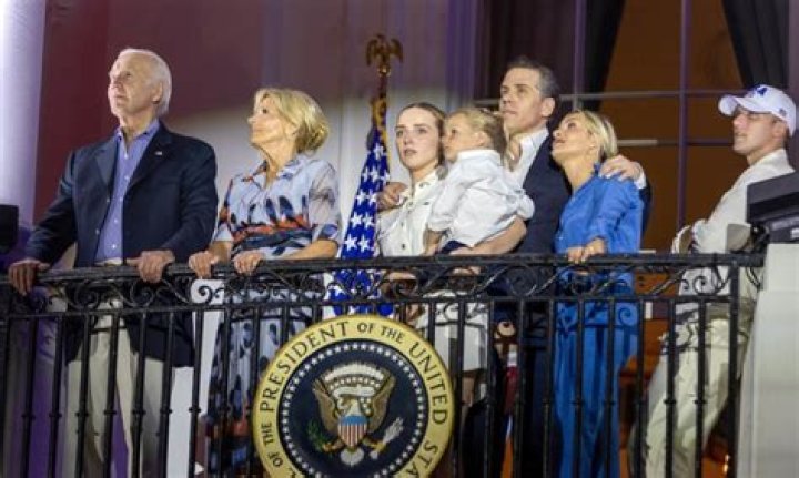 Everything To Know On 4 Sons & Daughters – Hollywood Life